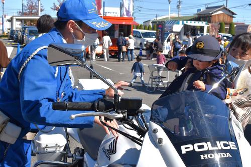 警察コスプレと白バイ体験