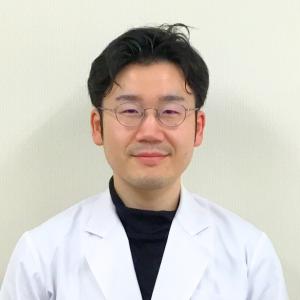 國廣 丞史医師